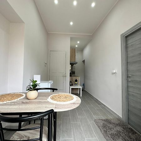 Di Vaio S Apartament Naples Exterior photo