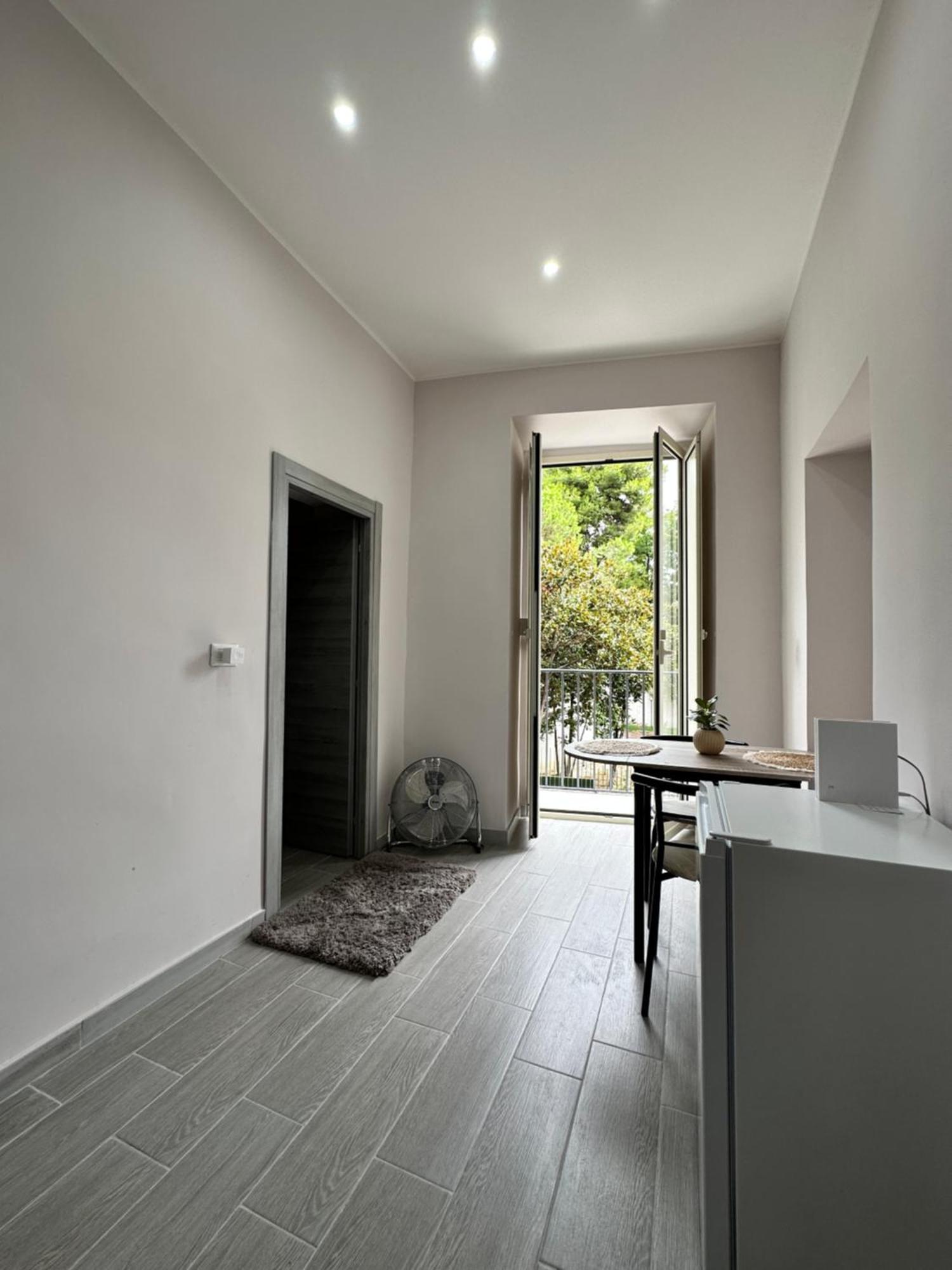 Di Vaio S Apartament Naples Exterior photo
